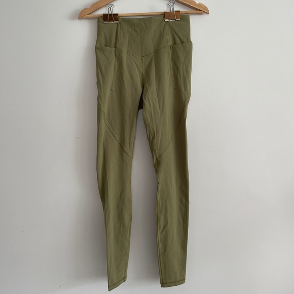 SOLD Lululemon Swift Speed High Rise tight - Picture 3 of 3